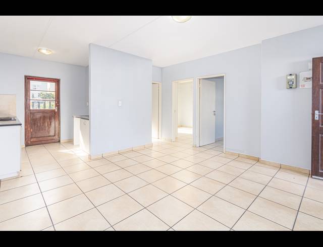 2 BEDROOM APARTMENT FOR SALE IN PARKLANDS EAST
